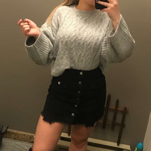 Denim black buttoned skirt - Picture 2 of 3